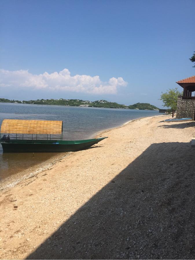 B&B Skadar Lake Murici บาร์ ภายนอก รูปภาพ